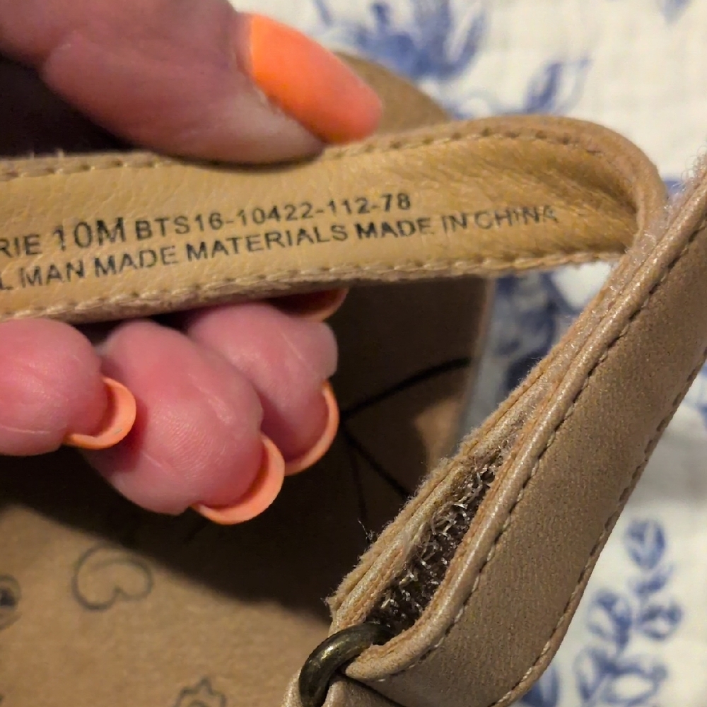 BearPaw Tan Comfort Sandals with Cushioned Footbed - Picture 6 of 6